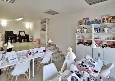 Adria Nails Queen — снимка на обекта