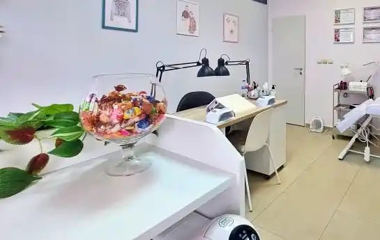 Aya Nail Box BG — снимка на обекта