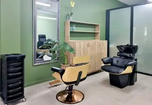 Beauty Salon Оля-ля
