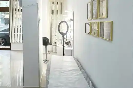 Beauty Studio Fashion Creative