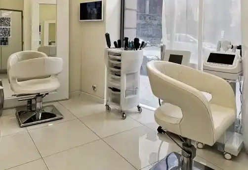 BLOOM Beauty Lounge — снимка на обекта