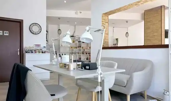Cuccio Showroom Drujba — снимка на обекта