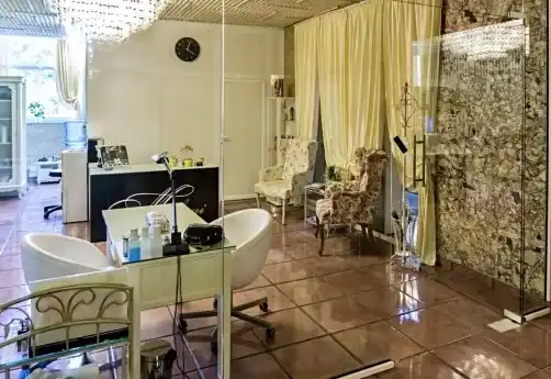 ELEON Beauty Room