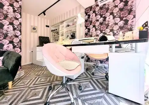 Nail Gallery by Nadejda Radulova — снимка на обекта