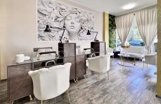 Nails Room — снимка на обекта