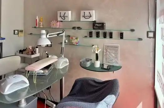 Red Room Beauty — снимка на обекта