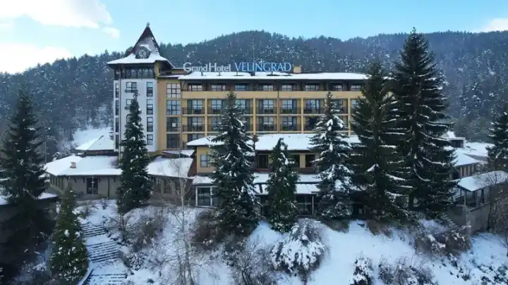 Публично изображение — Grand Fitness and Bowling