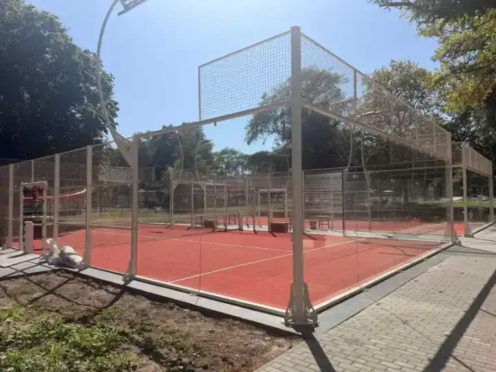 Публично изображение — Padel Rosa