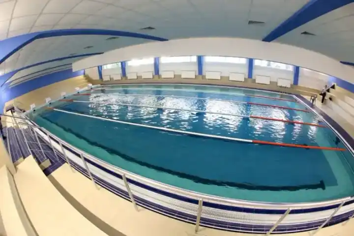 Плувен басейн Академика