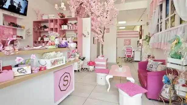 Sweet Surprises — снимка на обекта